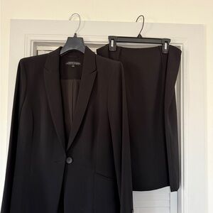 ANTONIO MELANI Elegant Black suit with skirt